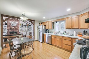 House (4 Bedrooms) | Bahagian dalam