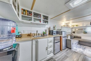 House (1 Bedroom) | Interior