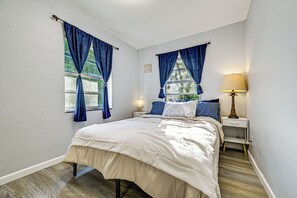 House (4 Bedrooms) | Interior - 3 Mi to Usf: Chic Home w/ Yard in Tampa! (Tampa)