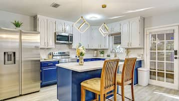 Rumah (4 Bedrooms) | Interior