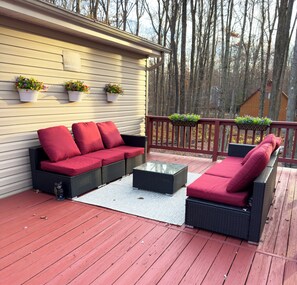 Terrace/patio - 4 Seasons Lake Community - NEW MINI SPLIT AC SYSTEM (Pocono Lake)