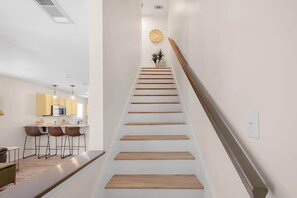 Interior - Cozy 2BR/1.5BA Duplex Near Downtown Biloxi! (Biloxi)