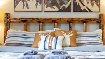 4 chambres, fer et planche à repasser, lit parapluie, Wi-Fi gratuit