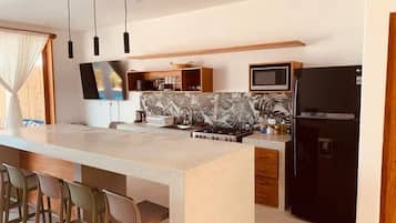 Villa | 3 bedrooms, Internet