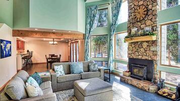 Téléviseur, foyer, bureau