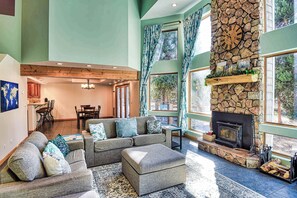 TV, fireplace, offices