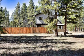 Exterior - New Listing 3bd "Woodsy Vibe" in Leadville (Leadville)