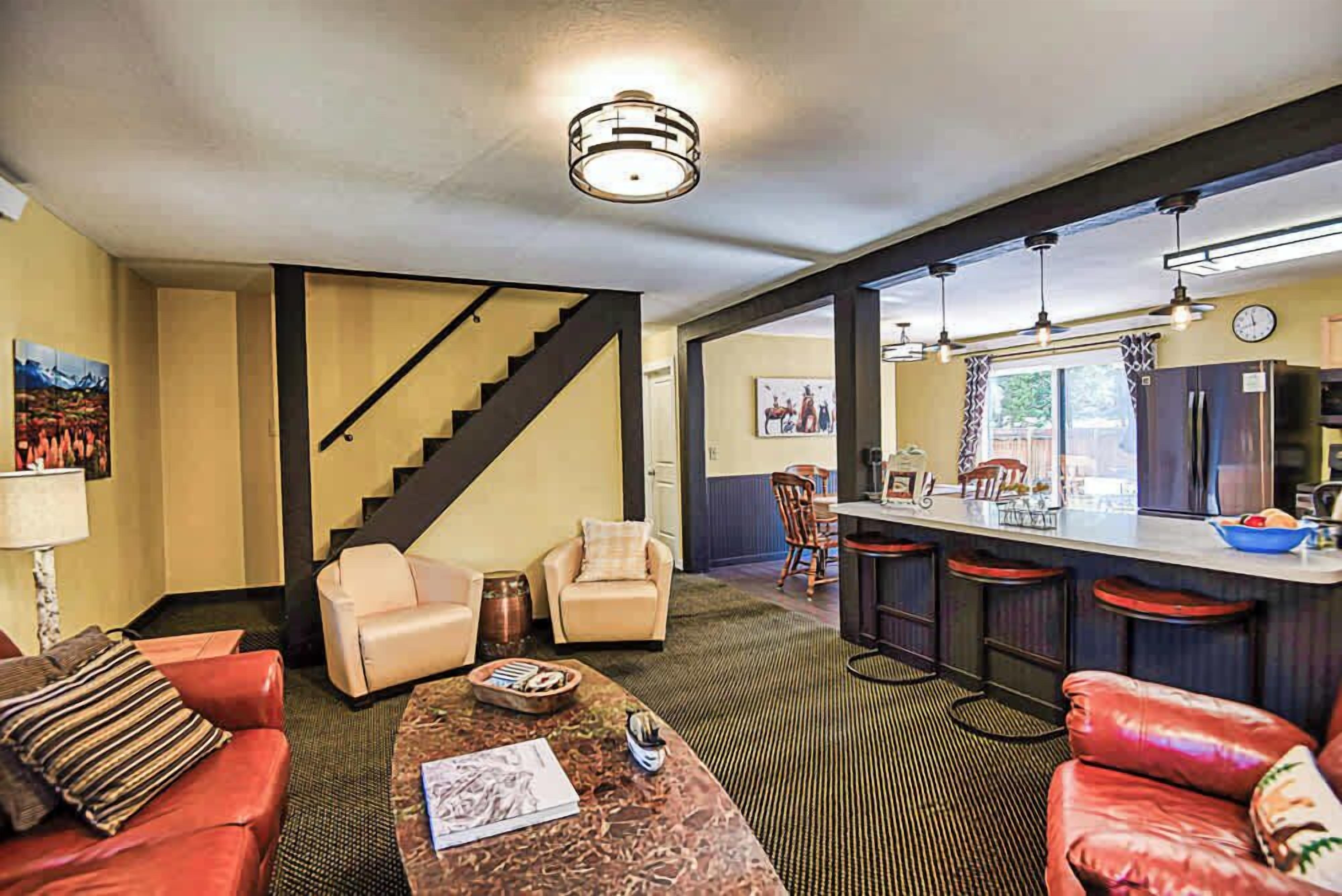 TV, fireplace, DVD player, offices