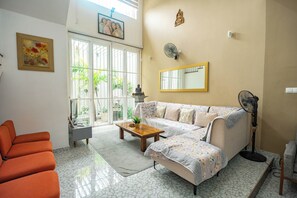 Smart-tv, boeken en een muziekbibliotheek