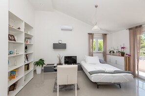 4 quartos, ferros/tábuas de passar roupa, Wi-Fi, roupa de cama