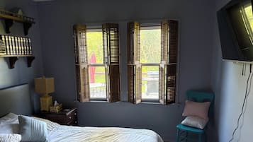 3 quartos, berço de viagem, Wi-Fi de cortesia, roupa de cama