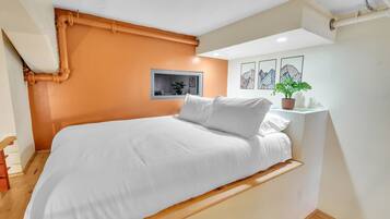 Condo, 2 Bedrooms | 2 bedrooms, free WiFi