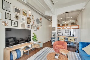 Appart'hôtel, 2 chambres | Coin séjour