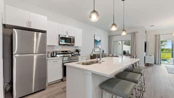 聯排別墅, 6 間臥室 | 私人廚房 | 電冰箱、烤箱、咖啡機/沖茶器、烤麵包機