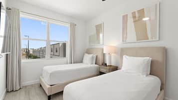 聯排別墅, 6 間臥室 | 6 間臥室、書桌、筆電工作空間、熨斗/熨衣板