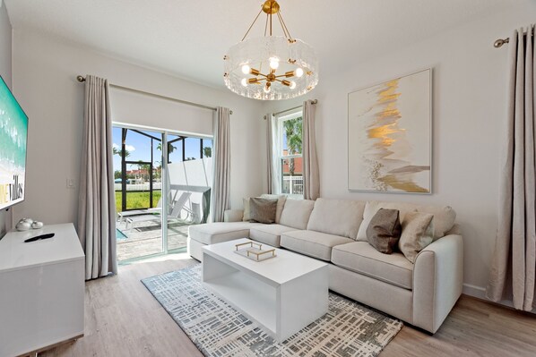 聯排別墅, 6 間臥室 | 起居區 | 智慧型電視