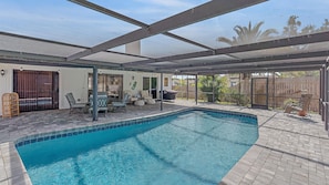 House, 3 Bedrooms | Pool - Mauna Loa Hideaway 3 Bedroom Home (Sarasota)