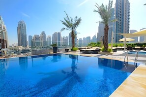 Pool - Luxurious 2BR at DAMAC Heights, Dubai Marina by Deluxe Holiday Homes (Dubai)