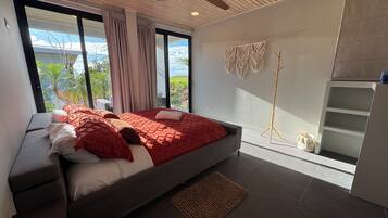 Suíte estúdio luxo, vista para o jardim | 2 quartos, roupas de cama premium, cofres nos quartos