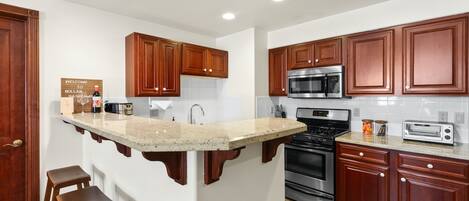 Fridge, microwave, oven, stovetop