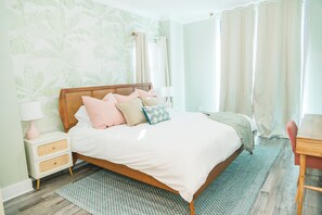 3 sovrum, skrivbord, strykjärn/strykbräda och wi-fi