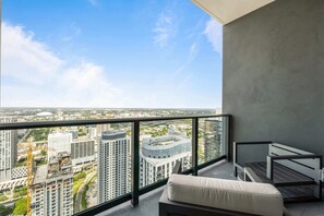 Studio Suite, Balcony, City View | Balcony - PH 51 Studio with Panoramic City Views (Miami)