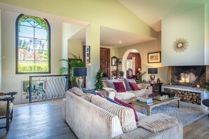 Villa | Interior