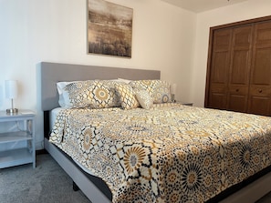 2 bedrooms, iron/ironing board, WiFi, bed sheets
