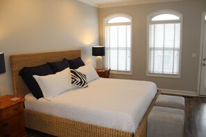 5 bedrooms, iron/ironing board, free WiFi, bed sheets