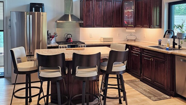 Unclassified image, 1 of 11, button - 2 Bedroom Executive Apartment in Utterson  (Huntsville)
