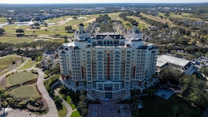 Experience the grandeur of this luxurious hotel, set amidst beautifully manicured lawns and a golf course.