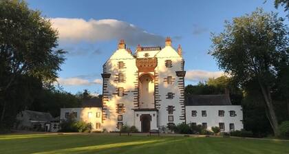 4 Bed Converted Barn in Aberdeen Countryside