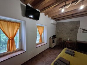 Camera del falco | Down comforters, pillowtop beds, free minibar, individually decorated - Il Castellaro ai Sassi (Guiglia)