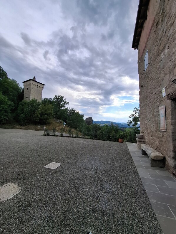 Front of property - Il Castellaro ai Sassi (Guiglia)