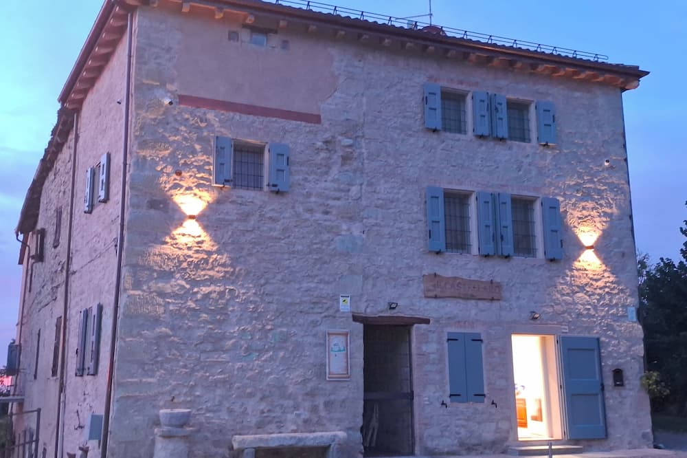 Il Castellaro ai Sassi