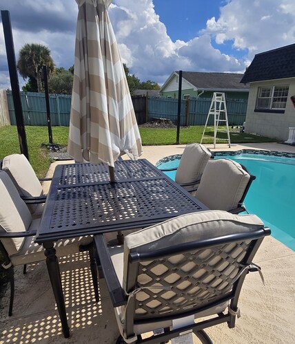 Cozy 1-bedroom apartment with WiFi, and amenities in charming Altamonte Springs