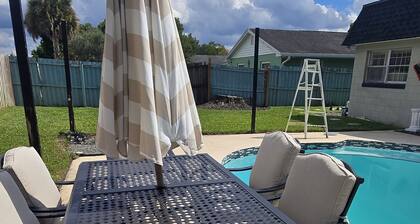 Cozy 1-bedroom apartment with WiFi, and amenities in charming Altamonte Springs