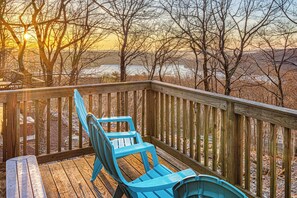 Property grounds - Sleeps 20, Lake Harmony -Hot Tub, Fire Pit, Games - Views -Super Spacious (Lake Harmony)