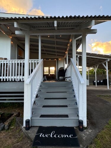 Your Perfect Hilo Homebase - Sleeps 9 with AC