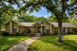 Exterior - Country Comfort - Spacious Brownwood Home (Early)