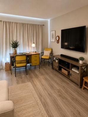 Smart TV, fireplace, offices