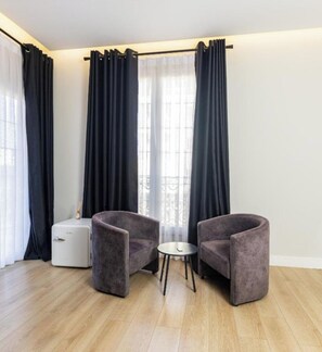 Triple Room With French Balcony | Free WiFi