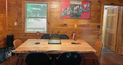 Charming Adirondack Cabin for Rent – Your Perfect Escape in the Heart of Nature