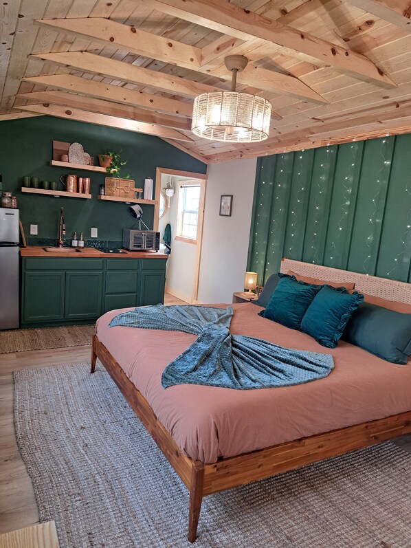 1 bedroom, free WiFi, bed sheets