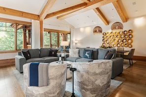 TV, fireplace - NEW! Grand Lodge - Four Bedroom #502 - Ski-in/ski-out (Park City)