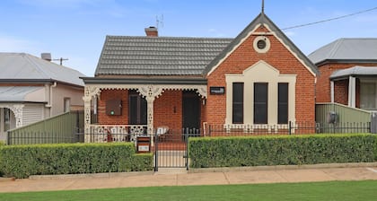 The Driscoll: Modern 3-Bedroom Smart Villa in East Tamworth