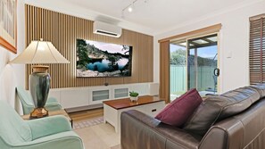 TV connectée, cheminée
