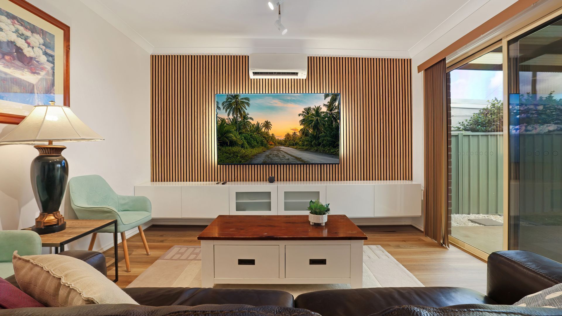 TV connectée, cheminée