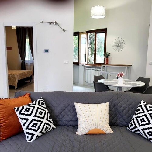 CASA FAUL con parcheggio a pagamento fronte casa e gratuito a 200m - NO ZTL