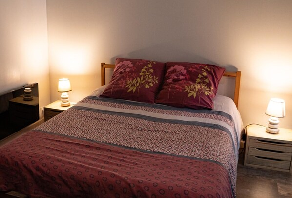 4 slaapkamers, een strijkplank/strijkijzer, wifi, beddengoed